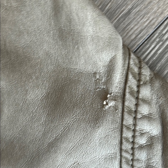Women's Tan “Leather” Jacket - Picture 7 of 7